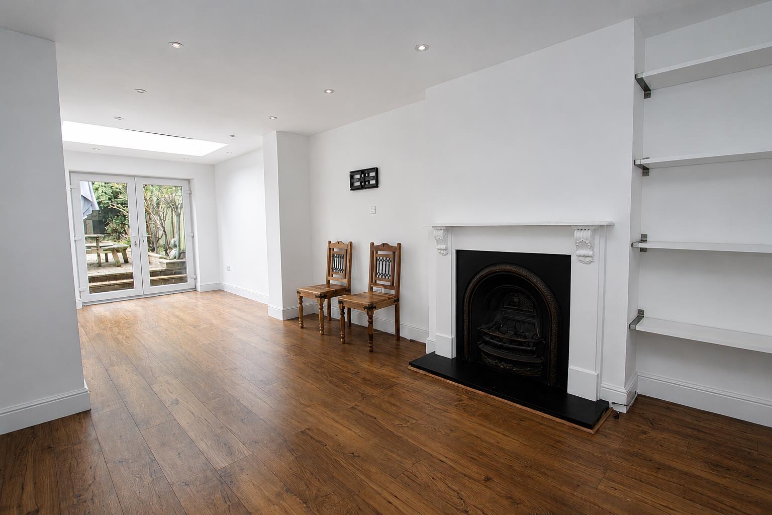 Hindhead Way, Wallington